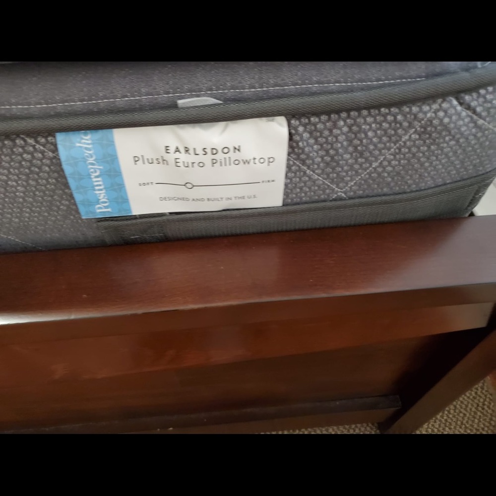 Twin size bed with mattress and box spring. - Picture 5 of 7